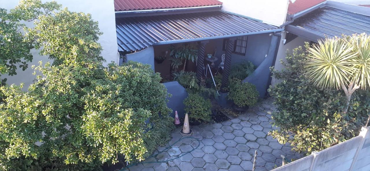 Villa Ocean Crest B&B Гансбаи Екстериор снимка